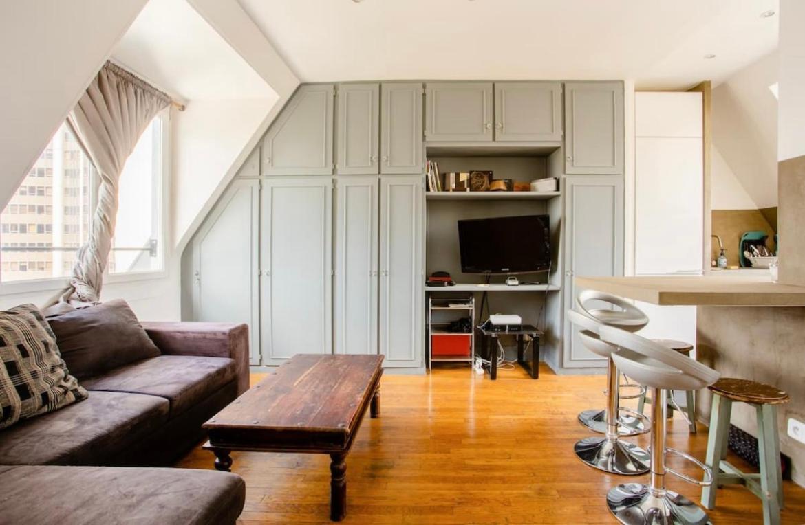 Appartamento Beautiful With A View Of Eiffel Tower In Center Parigi