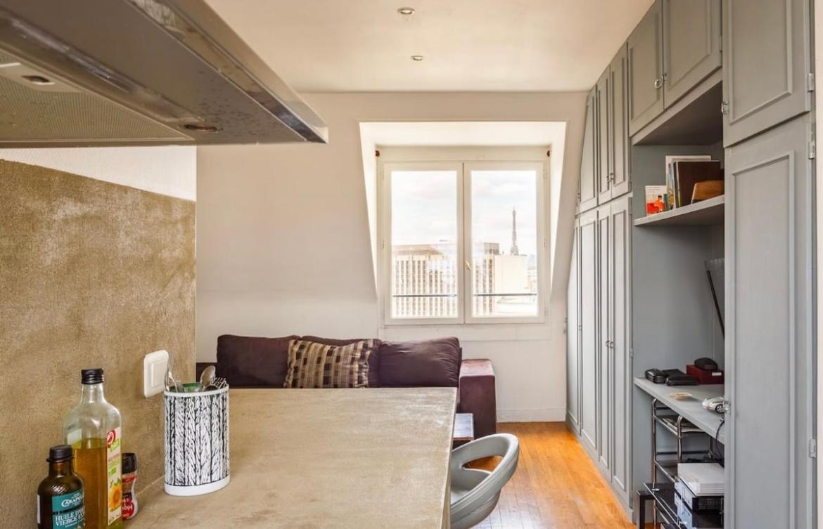 Appartamento Beautiful With A View Of Eiffel Tower In Center